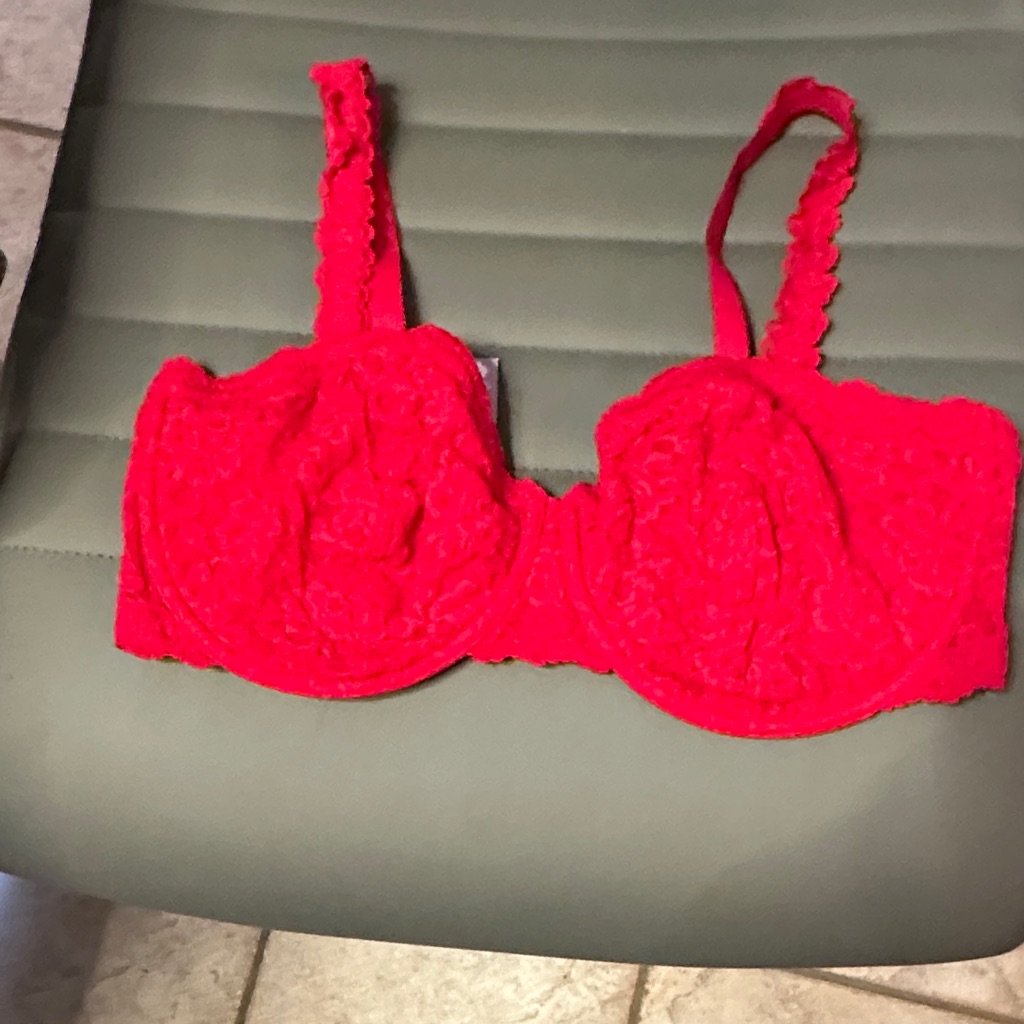 Hanky Panky Bright Red Lace Underwire Bra
